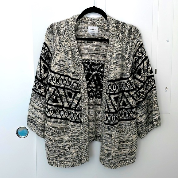 Obey - Picture 1 of 3